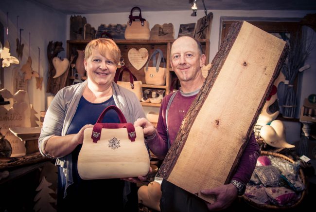 Die Zirben-Holztasche - zum Tragen oder zur Deko