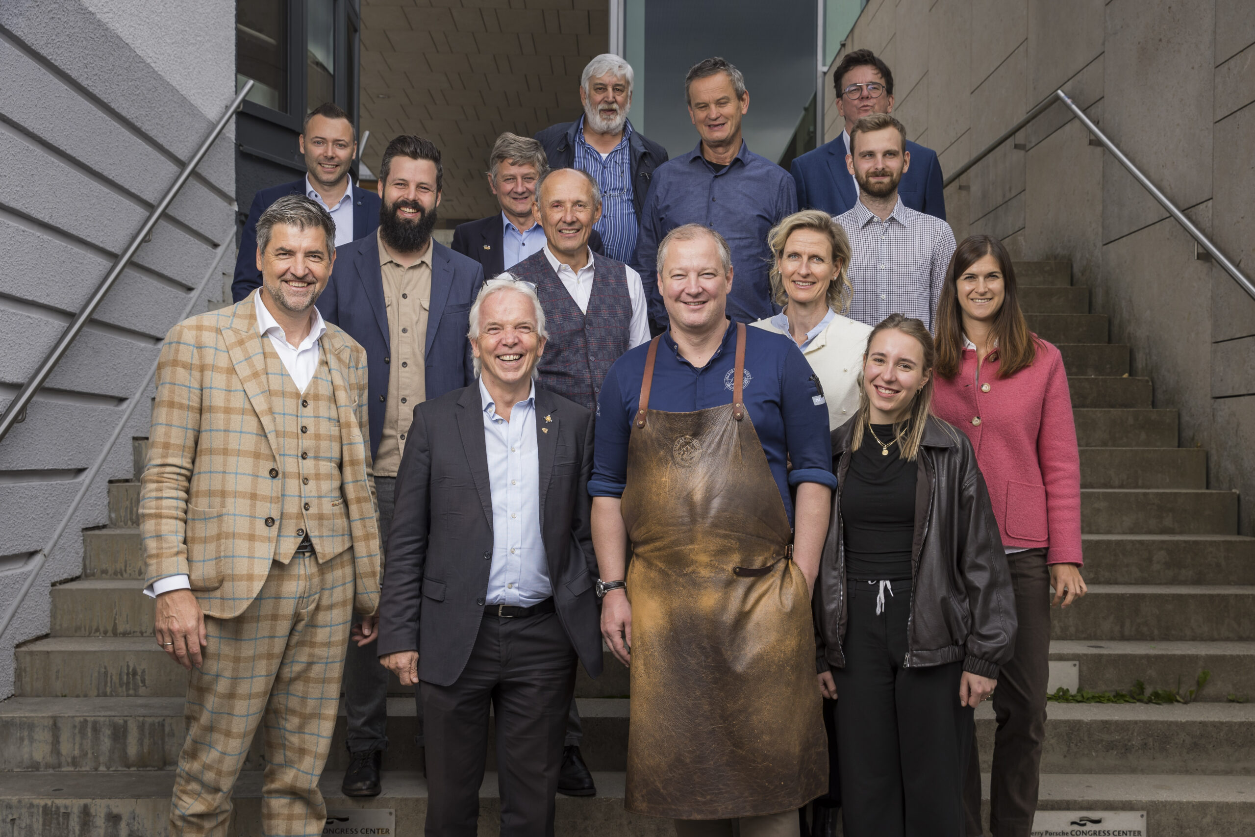 Die Alpine Küche als grenzübergreifende Initiative: Eine Delegation aus Südtirol lieferte mit einem gemütlichen Törggelen den perfekten Ausklang der Festspiele der Alpinen Küche.